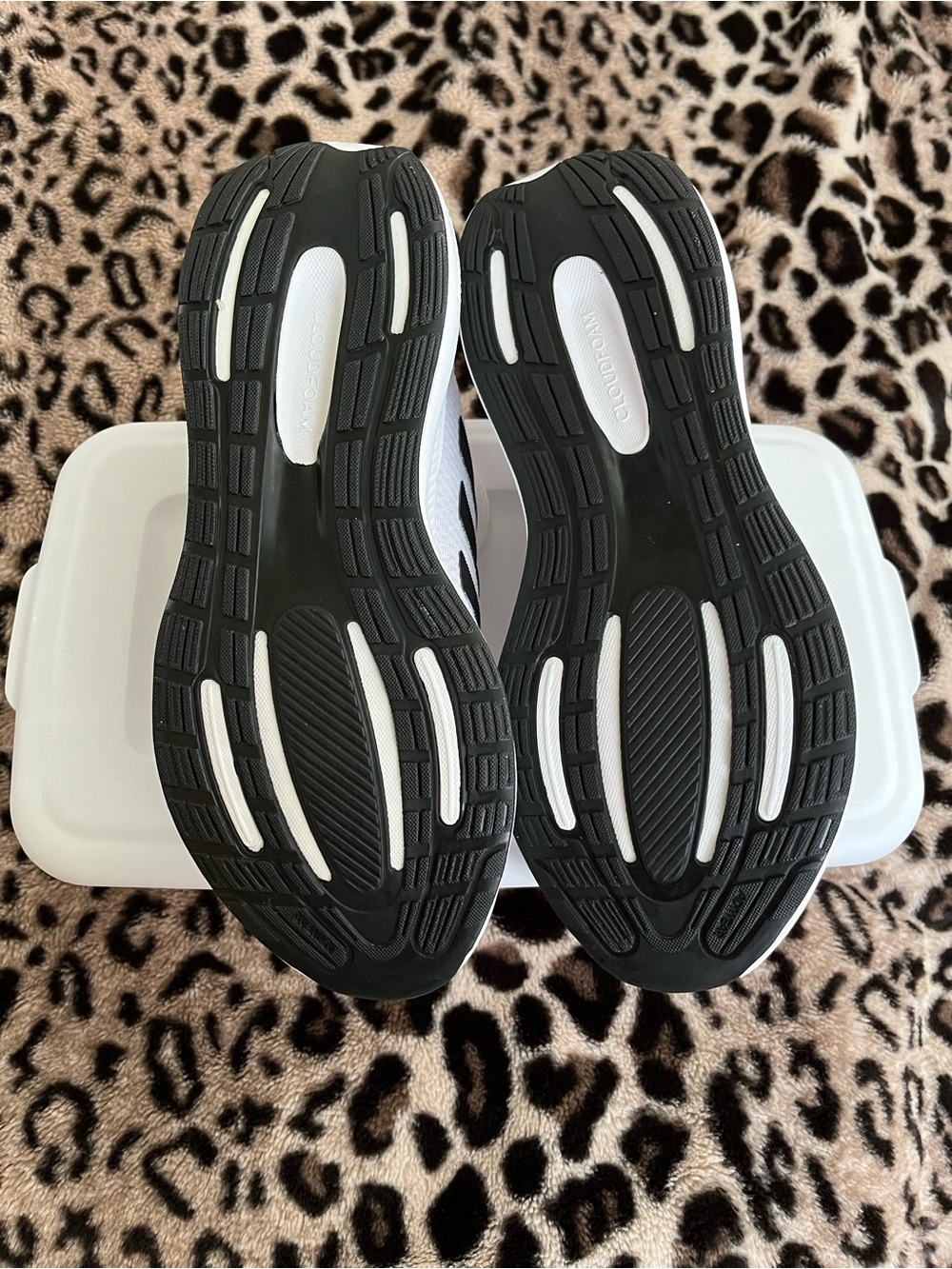 New without box/tags. Women Adidas White Athletic Running Shoes with Black Strip - Picture 6 of 10